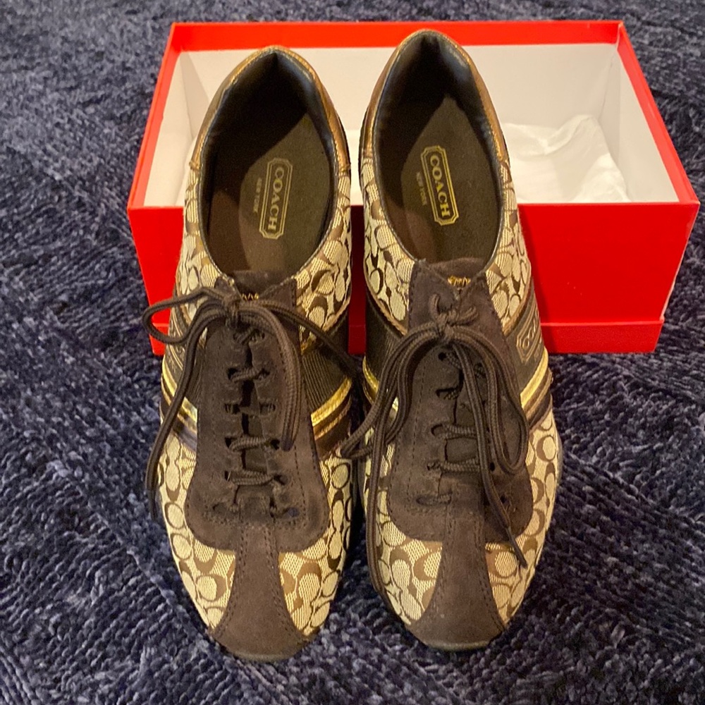 Coach Sneakers size 7 see description